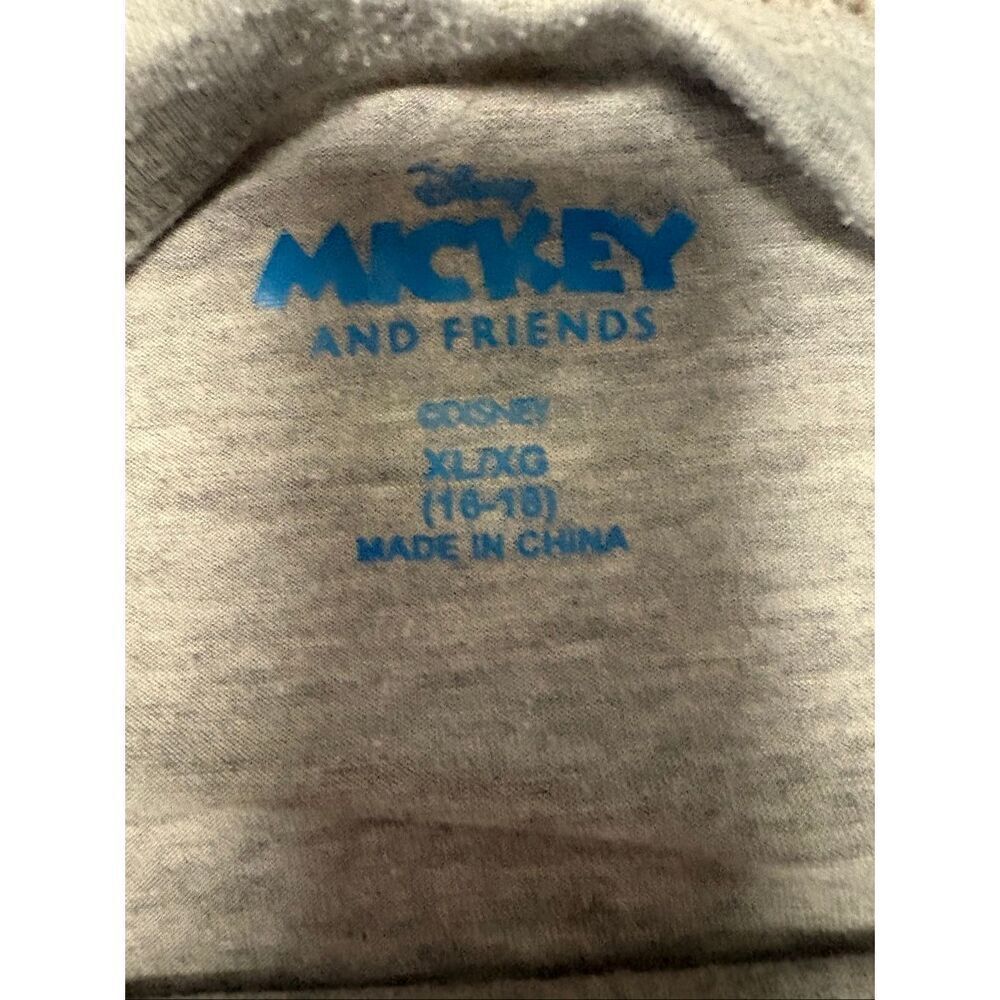 Disney light weight, Mickey Mouse PJs size extra large - Picture 3 of 7